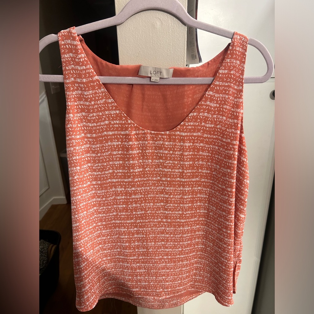 Loft tank blouse. Size M. Smoke free home.